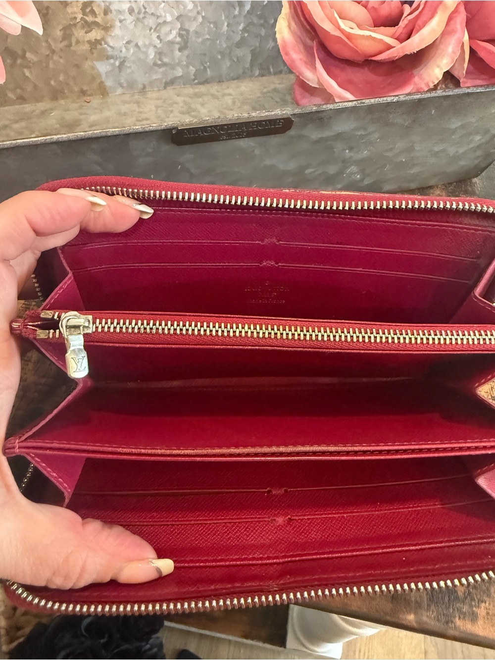 Louis Vuitton Authentic Berry Epi Zippy Wallet MI1162 - Picture 6 of 10